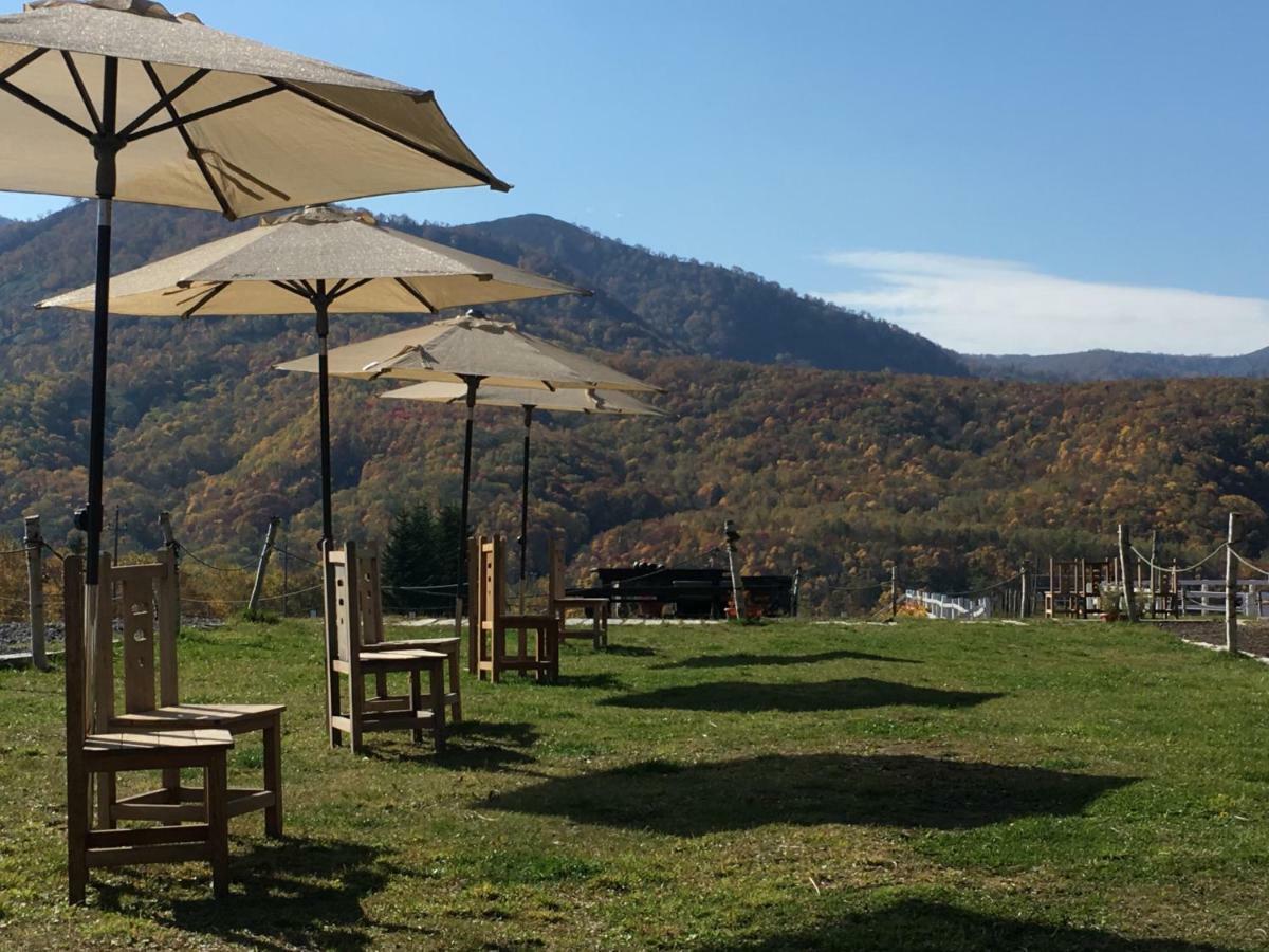 The Yurts At Margo'S Garden, Kiroro 호텔 아카이가와 외부 사진