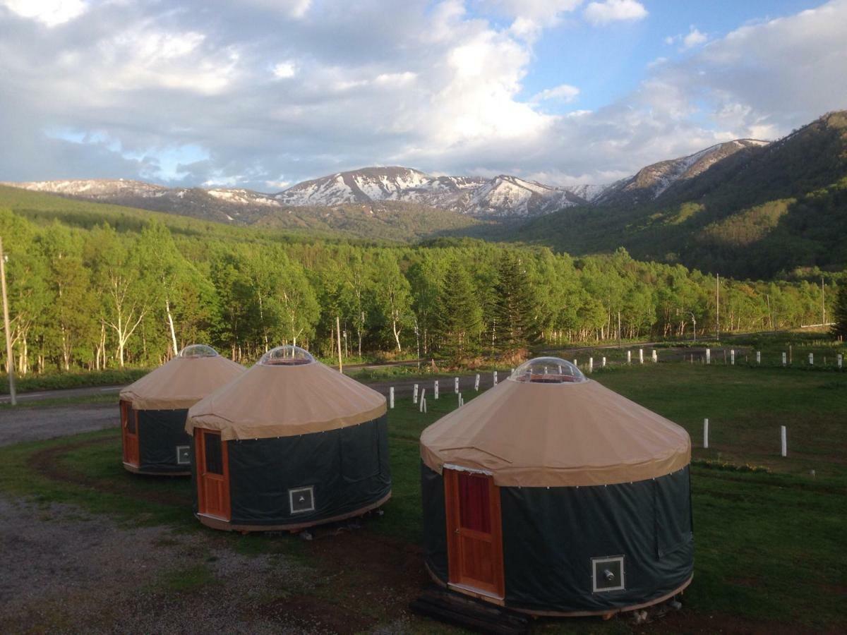 The Yurts At Margo'S Garden, Kiroro 호텔 아카이가와 외부 사진