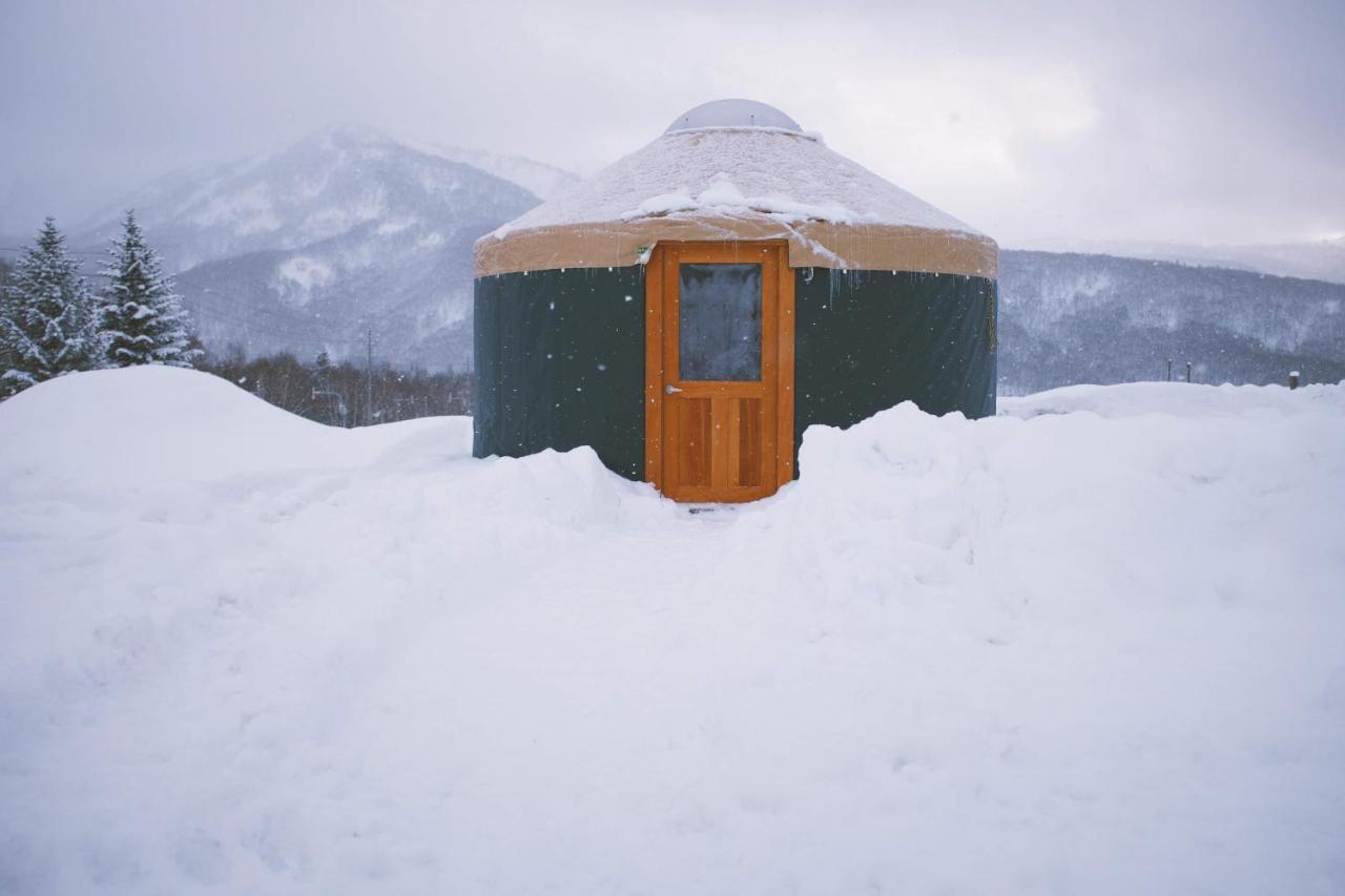 The Yurts At Margo'S Garden, Kiroro 호텔 아카이가와 외부 사진